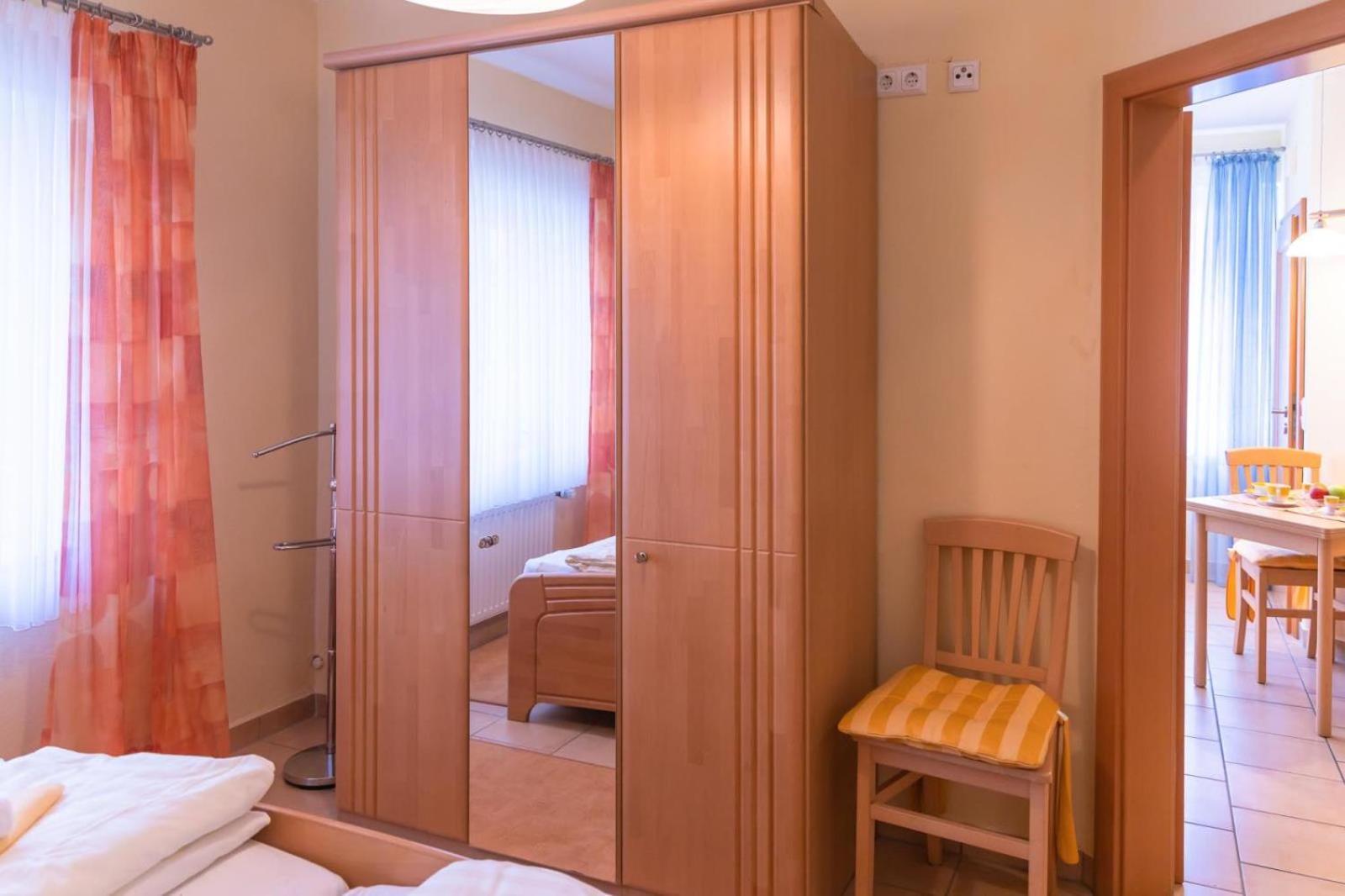 Ferienwohnung 4 Am Petersberg Neef エクステリア 写真